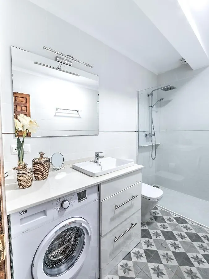 וילה הוילה Beautiful Townhouse With Two Terraces In נרחה