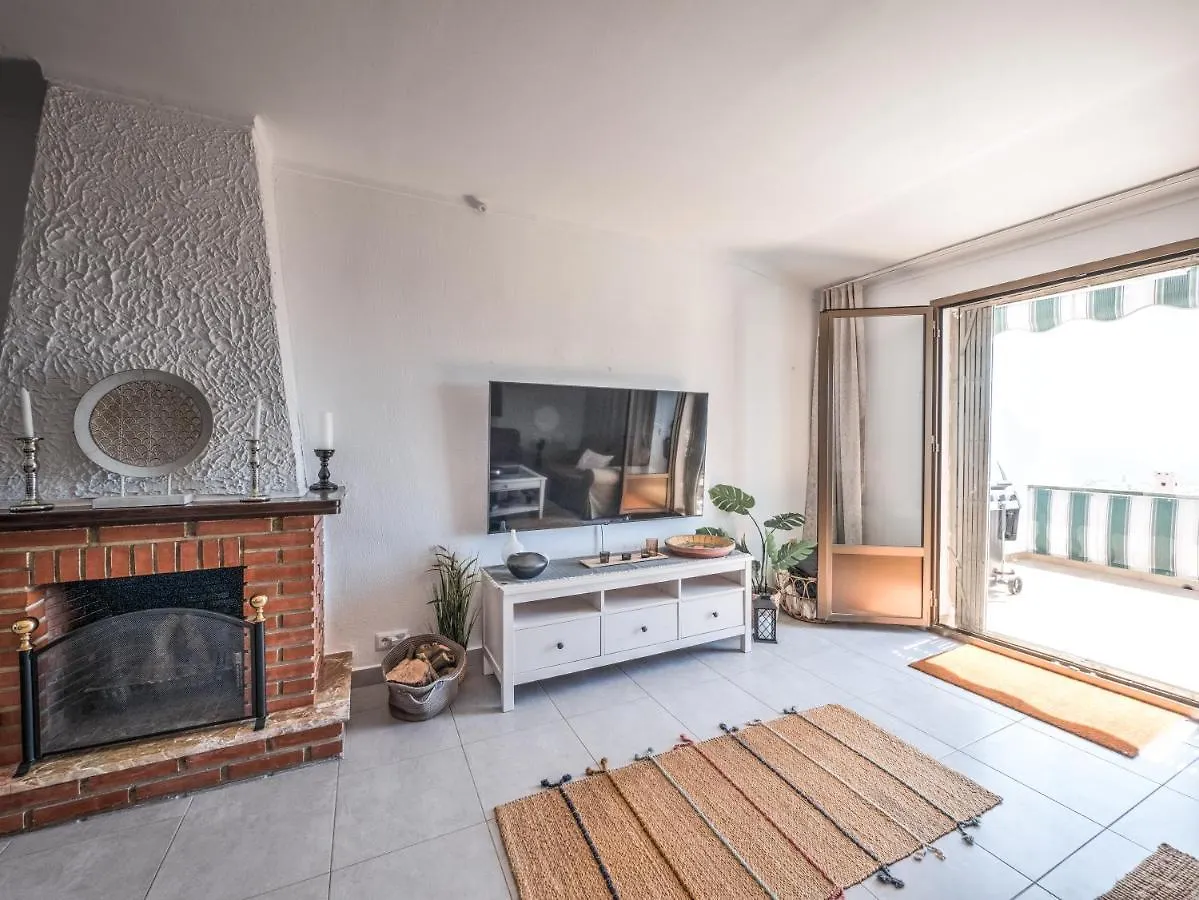 Beautiful Townhouse With Two Terraces In Nerja Villa